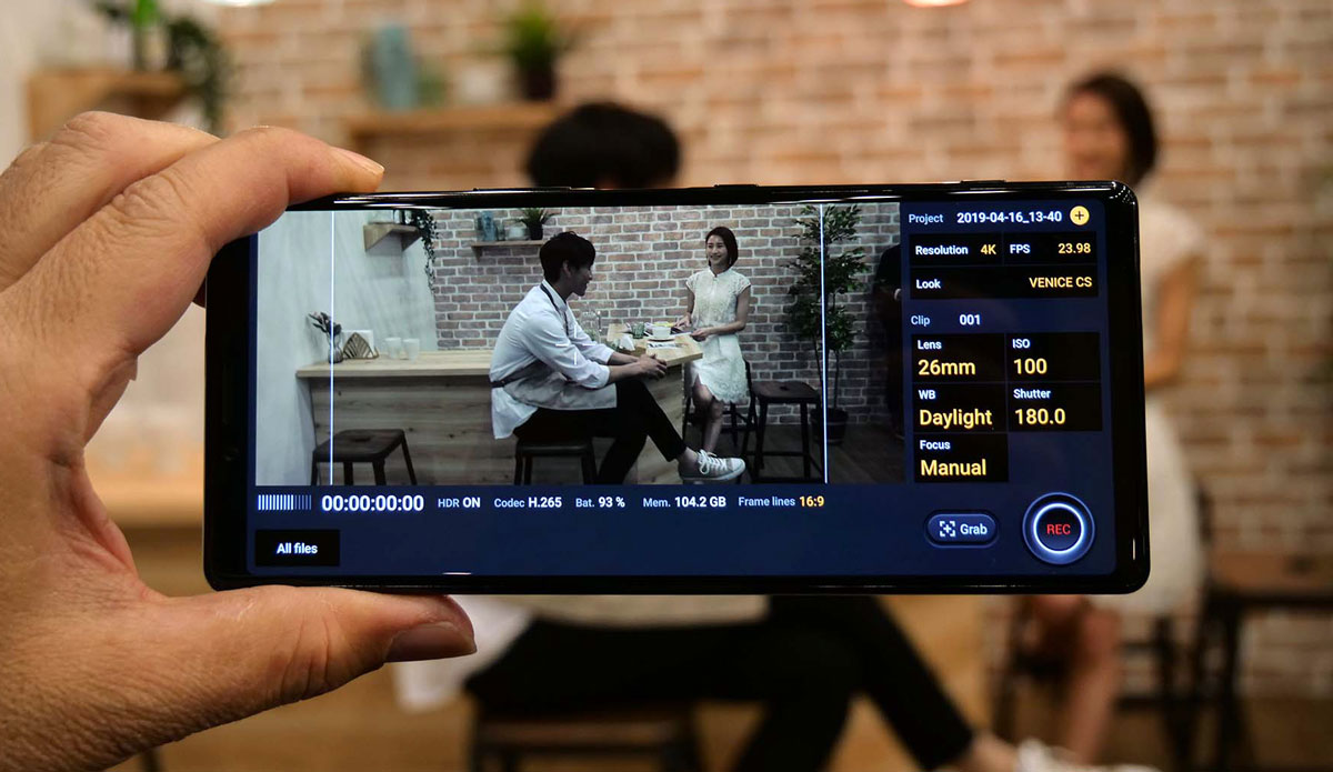 Can your cell phone act as a movie studio