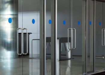 24/7 Emergency Door and Glass