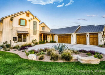 Latest Trends in Luxury Home Building: Crafting the Future of Opulence